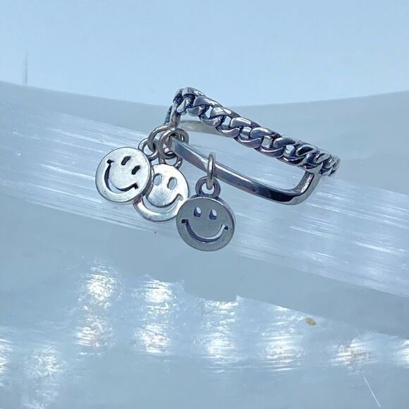 Sterling Smile Charm Ring 925 Silver - Picture 3 of 5